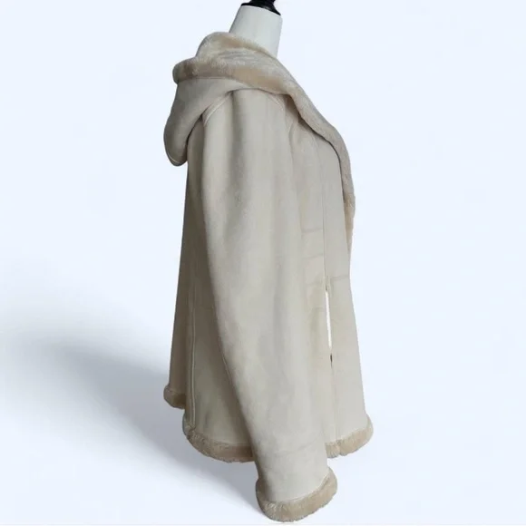 Vintage Cream Faux Fur Hooded Jacket Button Closure Cabincore Nordic Preppy - Picture 4 of 12
